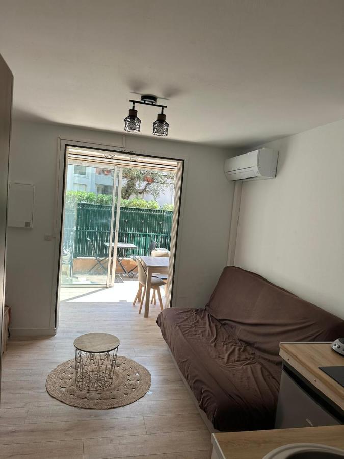 Charmant Studio Neuf 150M Plage Sur Avenue Principale Climatise Et Parking Cavalaire-sur-Mer Luaran gambar